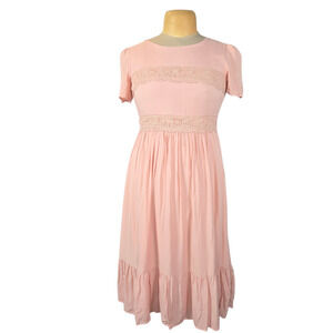 Vanilla Bay Women's Pink Lace Inset Boho Midi Dress Size M Short Sleeve Ruffle‎